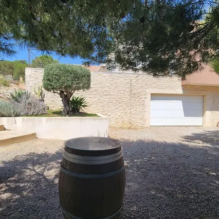 Famara بيت للعطل Montredon-des-Corbieres