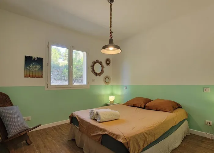 Famara Holiday home Montredon-des-Corbieres